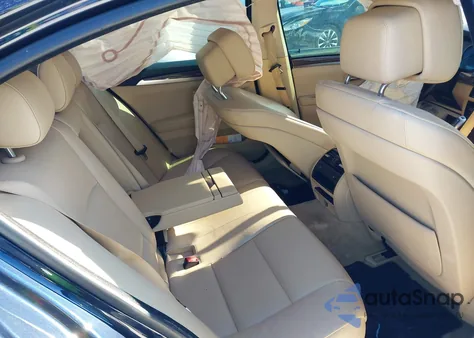 2013 BMW 528I xDrive z USA, uszkodzony, nr VIN WBAXH5C58DD108437